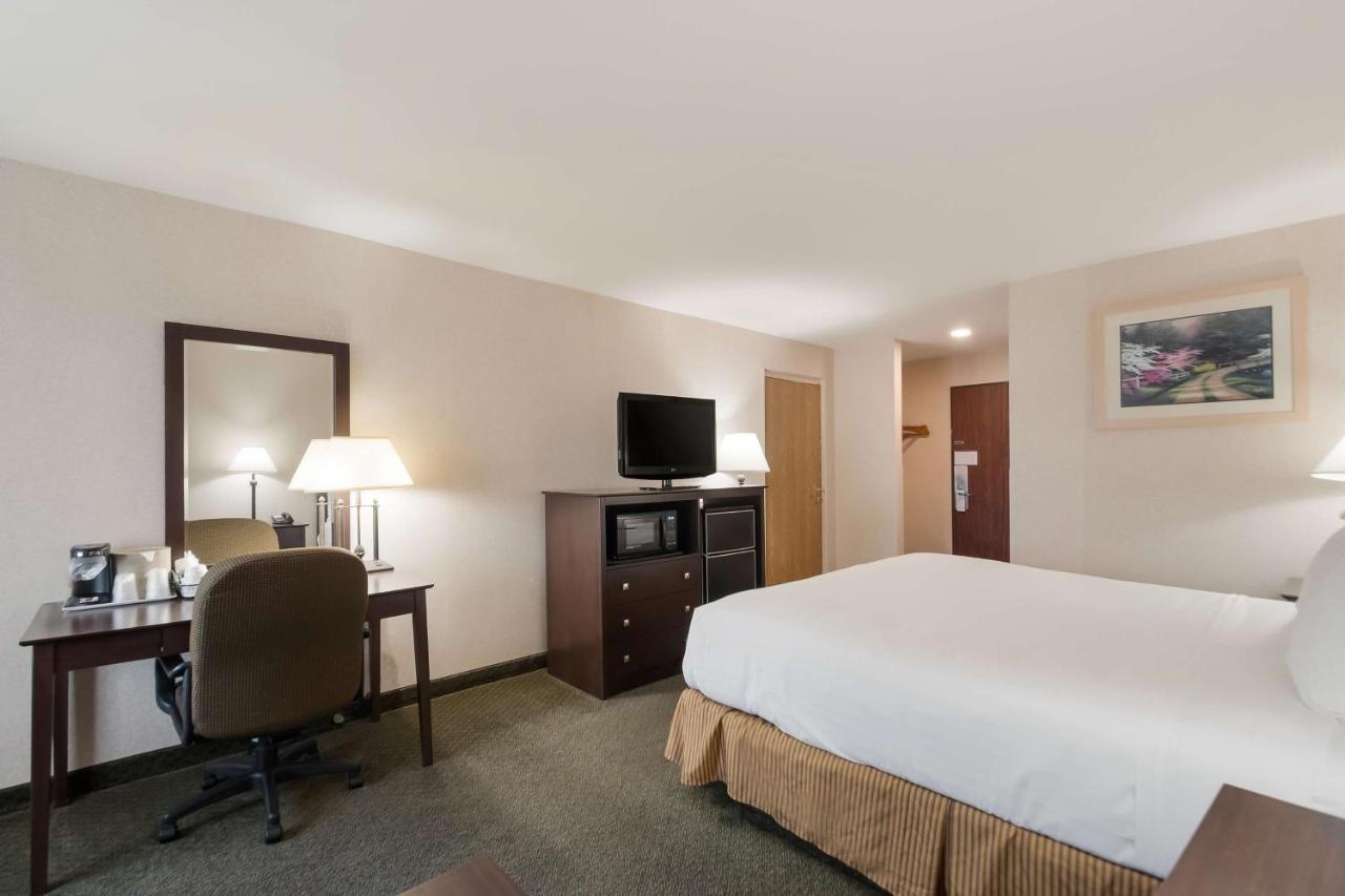 Best Western Манасас Екстериор снимка